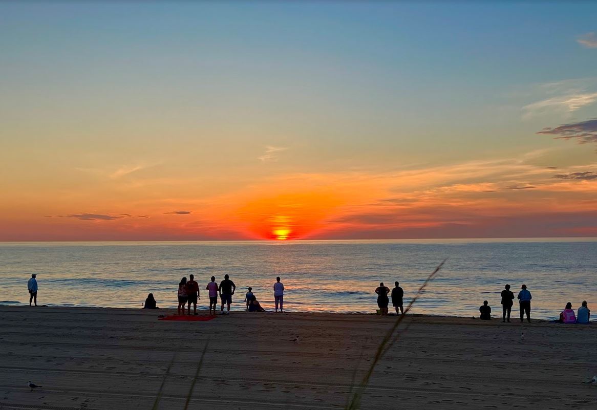 Stunning Sunrise by HK Suh